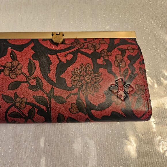 Patricia Nash Leather Wallet - Picture 3 of 15